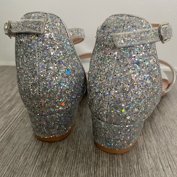 Olive & Edie Gabriele Mary Jane - Picture 10 of 12